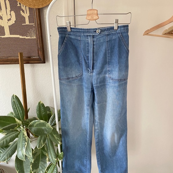Vintage✨ High Waisted Capri-Length Jeans - Picture 6 of 13